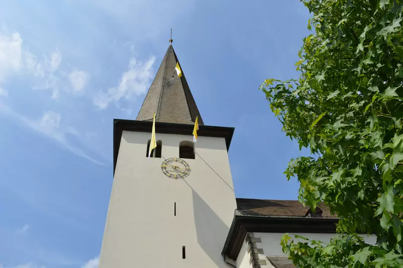 Der Turm der Pfarrkirche in Bigge. Foto: bigge-online