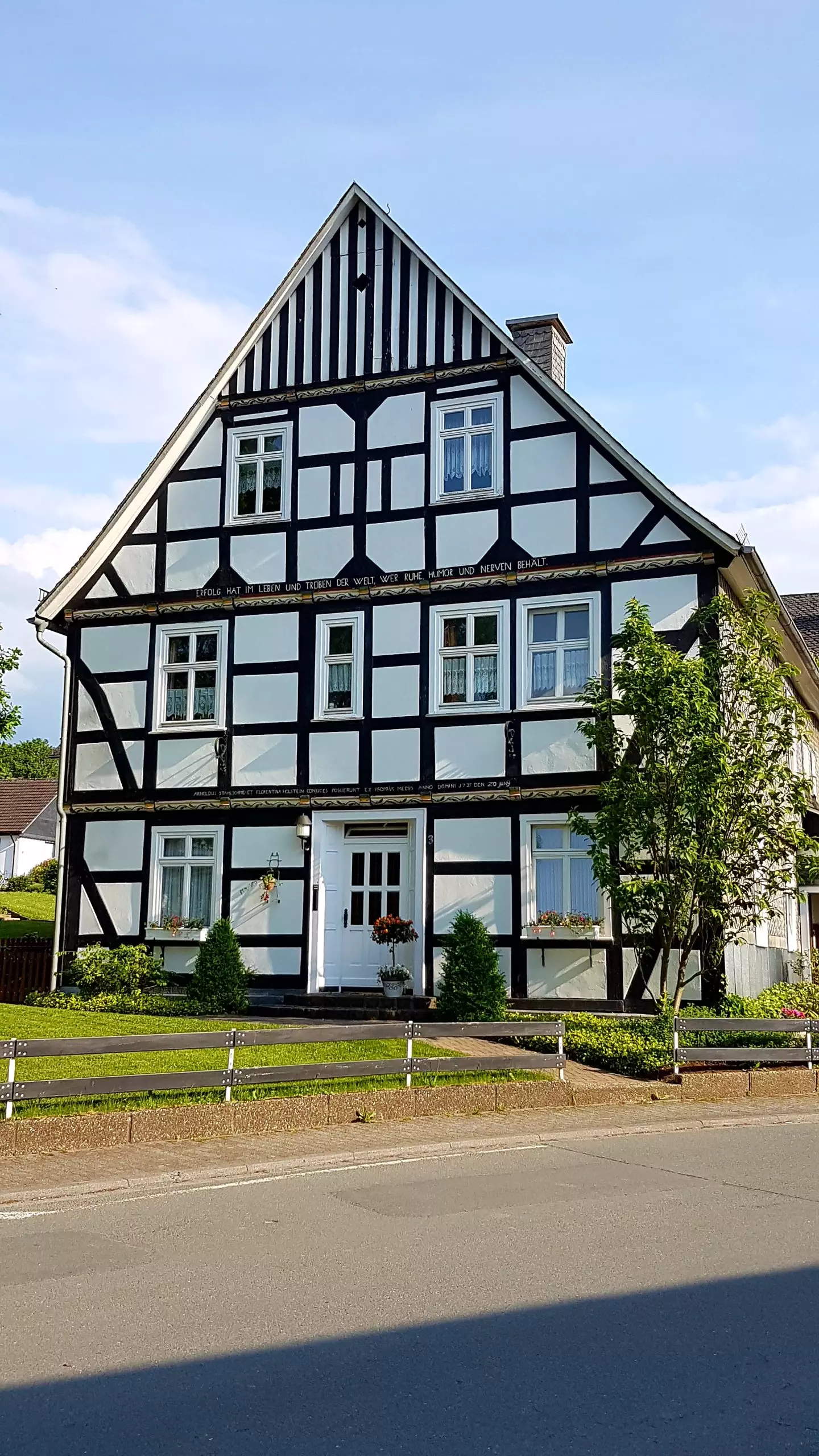 Für Helga Kleemann eines der schönsten Fachwerkhäuser. Das Haus steht in der Bruchstraße, gegenüber der Sparkassen-SB-Filiale.